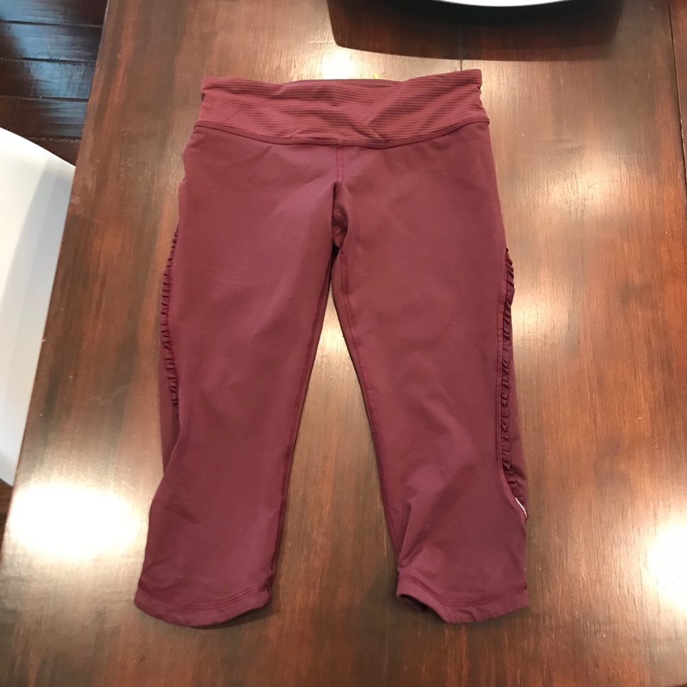 Lululemon Maroon Capris leggings